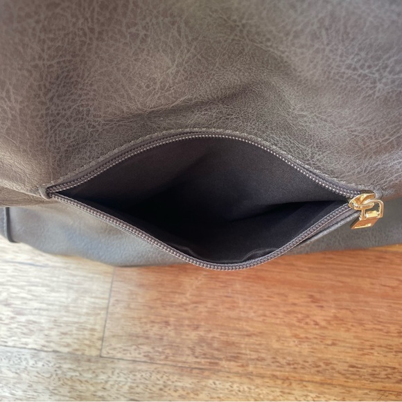 Gray Hobo Bag with Gold Hardware and Slouchy Silhouette and Lots of Pockets NWT - Picture 5 of 12